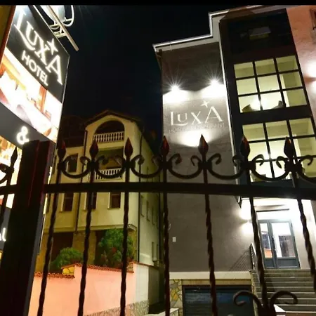Luxa Aparthotel *